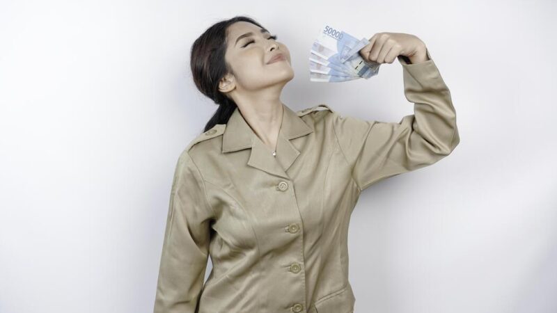 Pinjol Syariah vs. Konvensional: Mana Pilihan Terbaik untuk Kebutuhan Dana Mendesak?